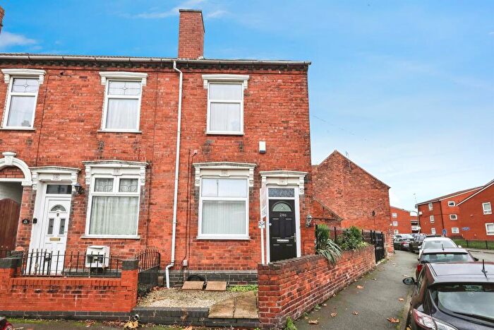 2 Bedroom Maisonette For Sale In Church Street, Cradley Heath, B64
