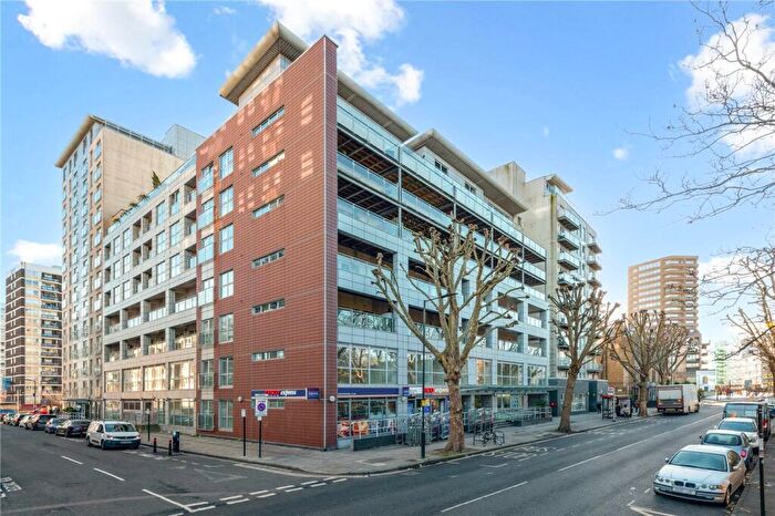 2 Bedroom Apartment For Sale In Southgate Road, Islington, London, N1
