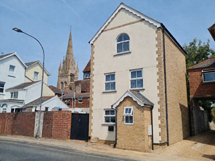 2 Bedroom House To Rent In Green Street, Ryde, PO33