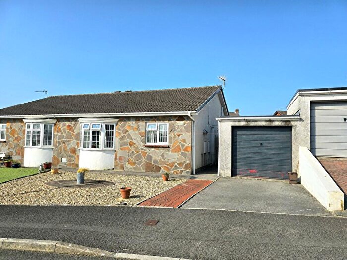 2 Bedroom Semi-Detached House For Sale In Ty Gwyn Drive, Brackla, CF31