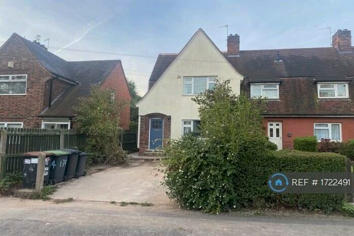 5 Bedroom Semi-Detached House To Rent In Dennis Avenue, Beeston, Nottingham, NG9