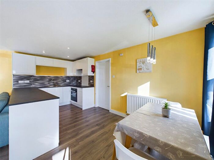 2 Bedroom Bungalow To Rent In Bude, EX23