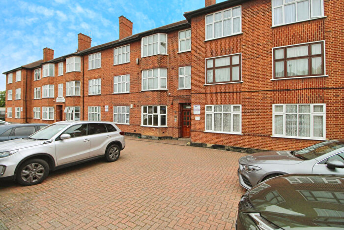 2 Bedroom Flat To Rent In St Margarets Court, St Margarets Road, Edgware, HA8