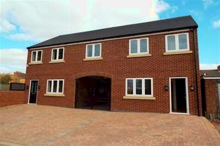3 Bedroom House To Rent In Patch Close, Burton On Trent, Staffordshire, DE13
