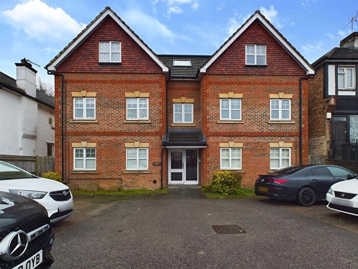 1 Bedroom Flat To Rent In Chipstead Valley Road, Coulsdon, CR5