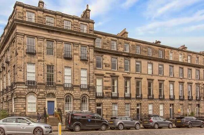2 Bedroom Flat To Rent In , Great Stuart Street, Edinburgh, EH3