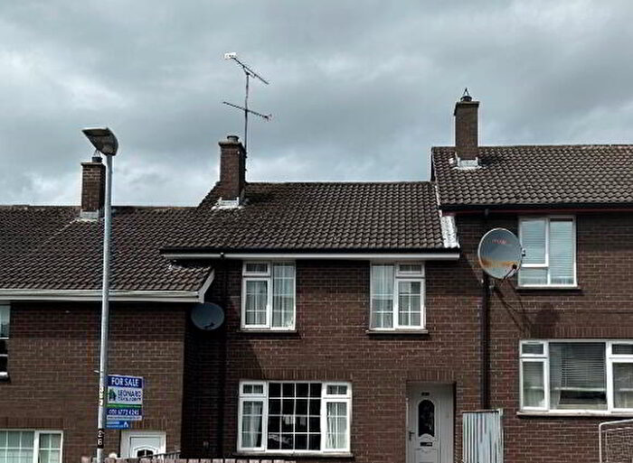 3 Bedroom Mid Terraced House For Sale In Carrowshee Park, Lisnaskea, BT92