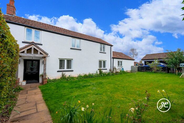 3 Bedroom Semi-Detached House For Sale In High Street, Spaxton, Bridgwater, TA5