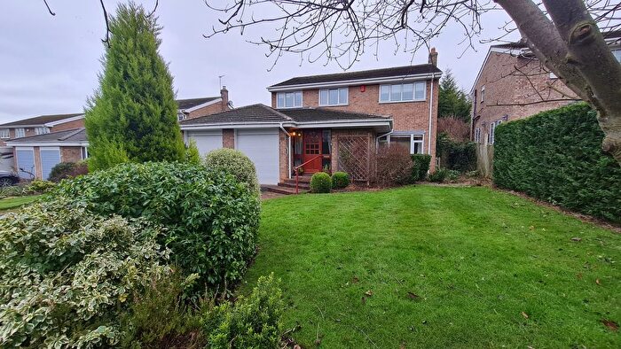 5 Bedroom Detached House To Rent In St. Helens Grove, Sandal, Wakefield, WF2