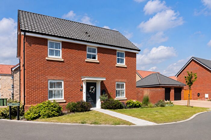 3 Bedroom Detached House For Sale In Harrier Road, Norwich, NR6