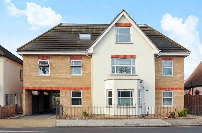 1 Bedroom Flat To Rent In Villiers Road, Kingston Upon Thames, Surrey, KT1