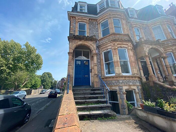 2 Bedroom Flat To Rent In Manilla Road, Bristol, BS8