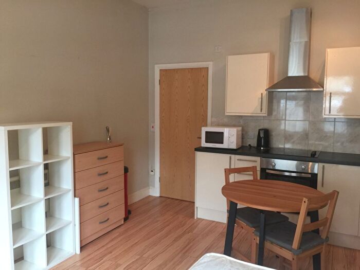 Property To Rent In Carlton Road, Polygon, Southampton, SO15