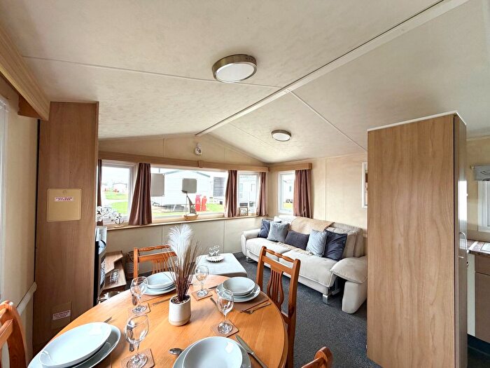 3 Bedroom Mobile/park Home For Sale In Broadland Sands Holiday Park, Coast Rd, Corton Lowestoft, NR32