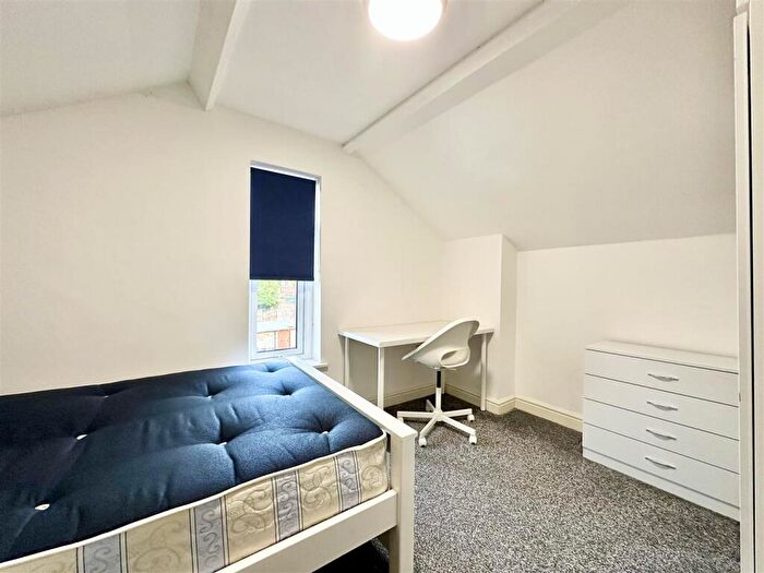 2 Bedroom Apartment To Rent In Park Road, Nottingham, NG7