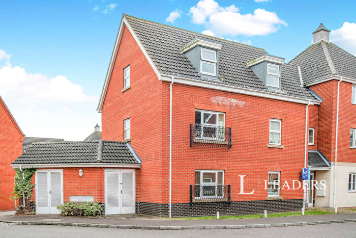 2 Bedroom Flat To Rent In Holystone Way, Carlton Colville, Lowestoft, NR33