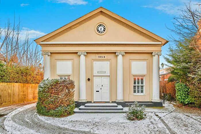 1 Bedroom Apartment For Sale In Chapel Hill, Stansted, CM24