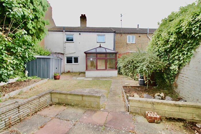 3 Bedroom Terraced House For Sale In High Street, Eye, Peterborough, PE6