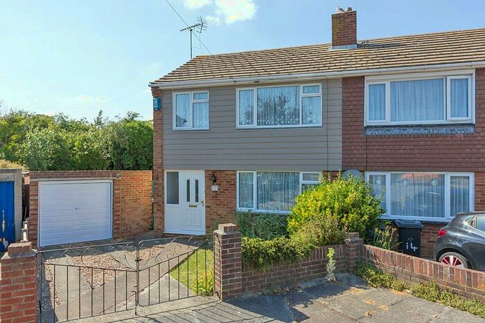 3 Bedroom Semi-Detached House To Rent In Millfield Manor, Whitstable, CT5