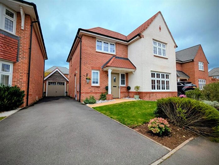 4 Bedroom Detached House For Sale In Fennel Avenue, Mickleover, Derby, DE3
