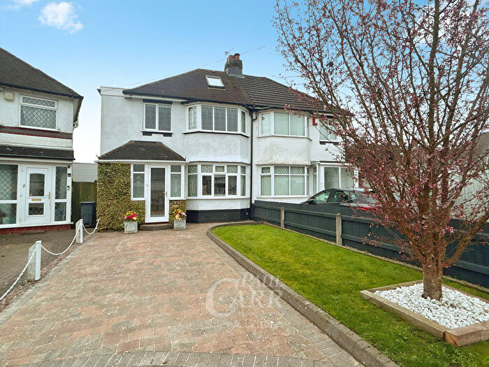 4 Bedroom Semi Detached House For Sale In Nevin Grove, Great Barr, Birmingham, B42