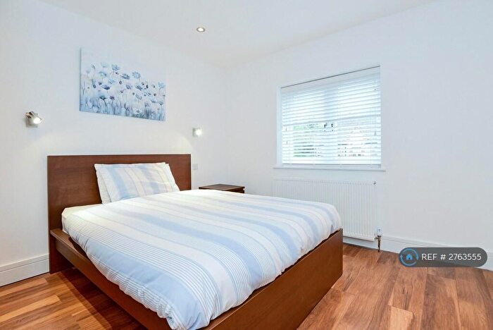 1 Bedroom Flat To Rent In Donnington, Newbury, RG14