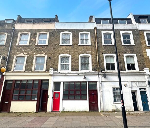 1 Bedroom Flat For Sale In (B) Hornsey Road, Holloway, N7