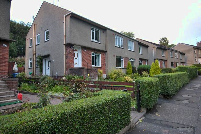 3 Bedroom Maisonette To Rent In Brenfield Road, Muirend, Glasgow, G44