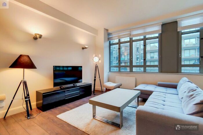 1 Bedroom Apartment To Rent In Lawrence House, City Road, Clerkenwell, London, EC1V