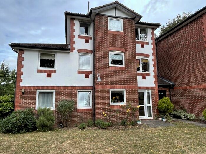 2 Bedroom Retirement Property To Rent In Barden Court, St. Lukes Avenue, Maidstone, Kent, ME14