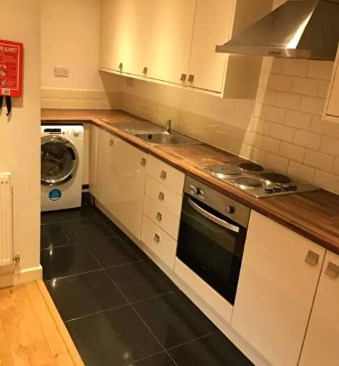 4 Bedroom Block Of Flats To Rent In Clarendon Road, Leeds, LS2