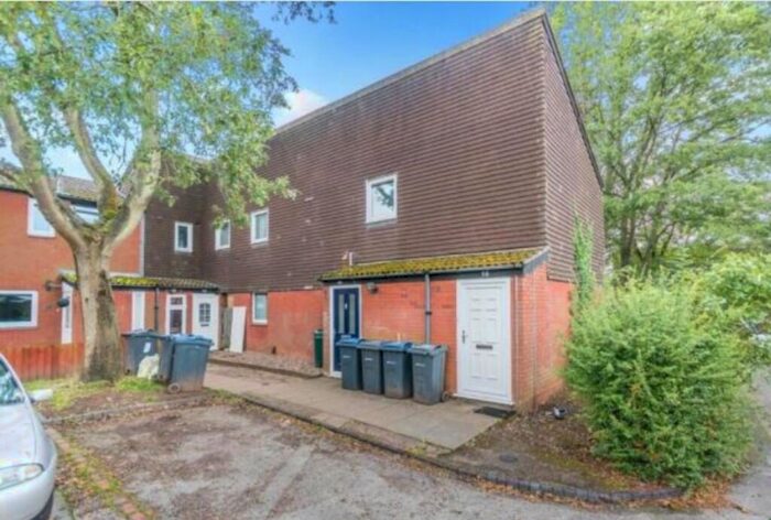 1 Bedroom Apartment To Rent In Stonecrop Close, Birmingham, B38