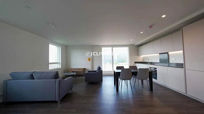 2 Bedroom Flat To Rent In North End Road, Wembley, HA9