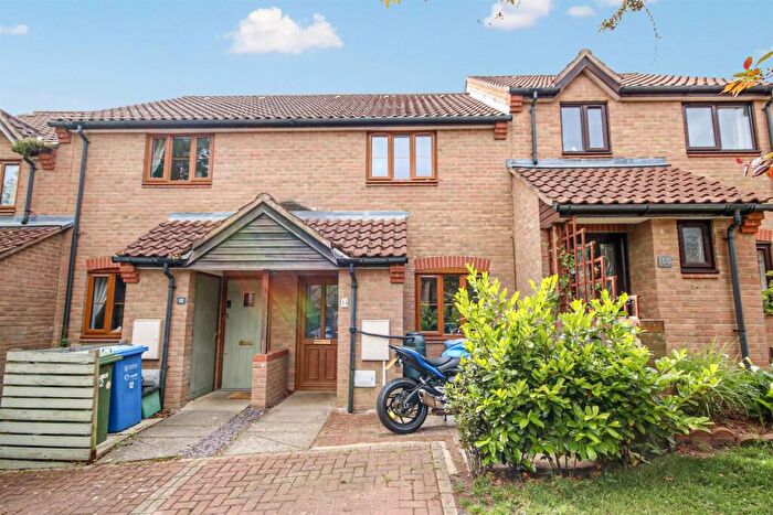 2 Bedroom Terraced House For Sale In Airedale Close, Norwich, NR3