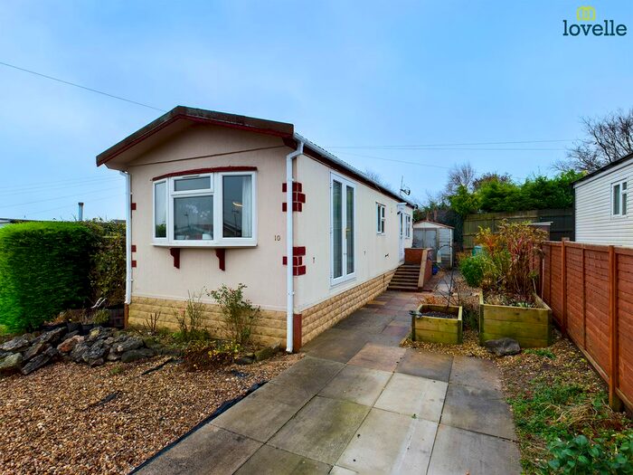 1 Bedroom Flat To Rent In Wold View Caravan Park, Binbrook, LN8