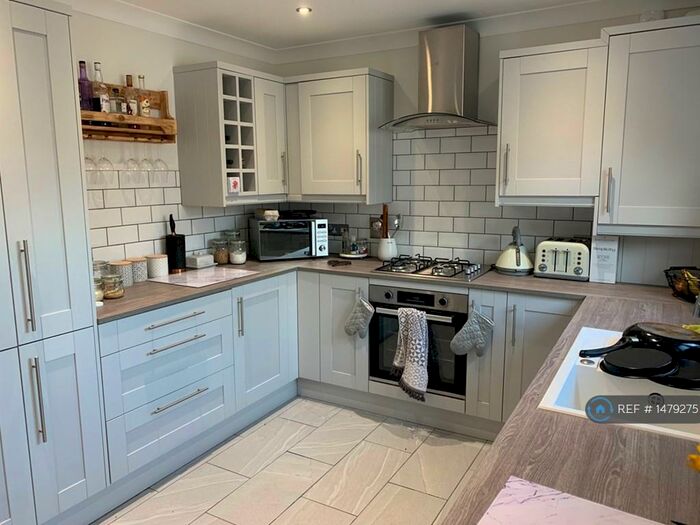 3 Bedroom Semi-Detached House To Rent In Broadclyst, Exeter, EX5