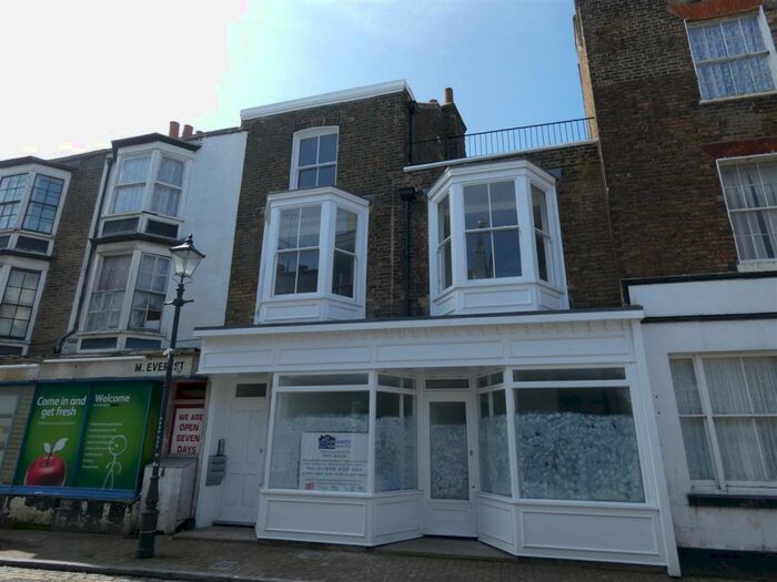 1 Bedroom Flat To Rent In Addington Street, Ramsgate, CT11