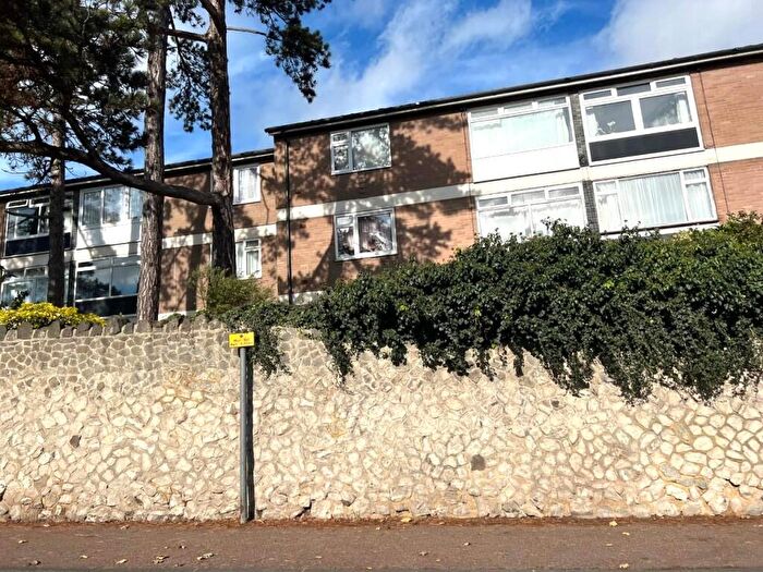 2 Bedroom Apartment To Rent In Tonbridge Road, Maidstone, ME16