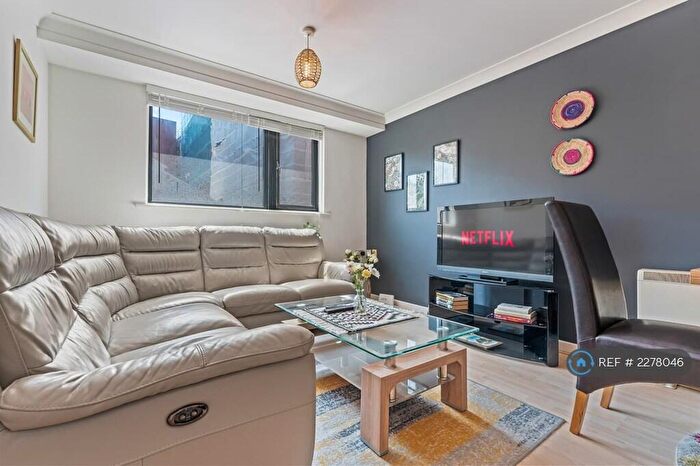 2 Bedroom Flat To Rent In Rea Court, Birmingham, B12