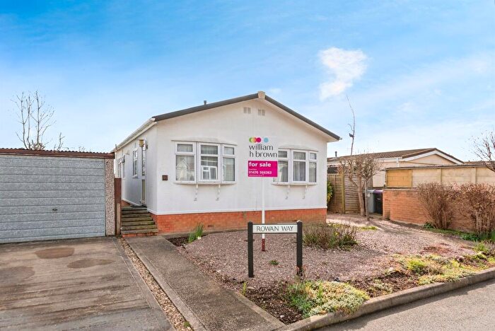2 Bedroom Park Home For Sale In Allington Gardens, Allington, Grantham, NG32