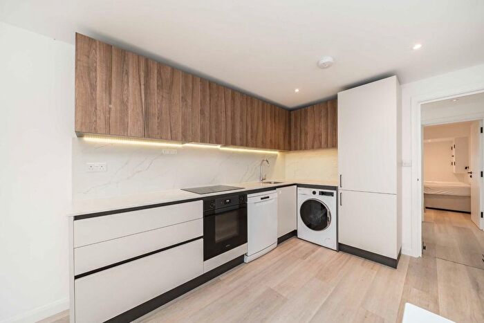 2 Bedroom Flat To Rent In Camden Street, Camden, NW1