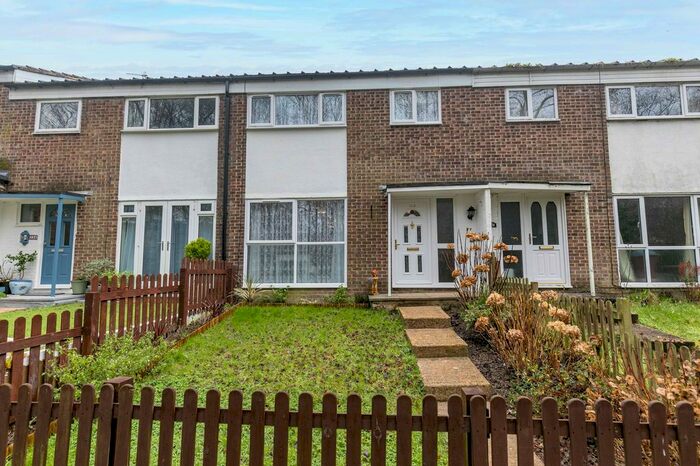 3 Bedroom Terraced House To Rent In Seaford Road, Crawley, RH11
