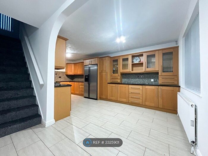 3 Bedroom Terraced House To Rent In Mansfield Crescent, Armthorpe, Doncaster, DN3