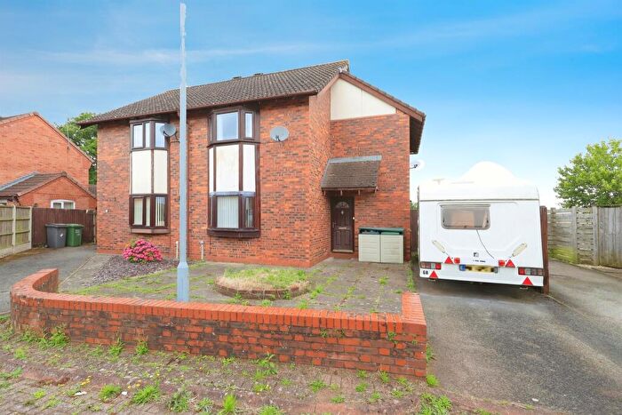 3 Bedroom Semi-Detached House For Sale In The Slad, Stourport-On-Severn, DY13