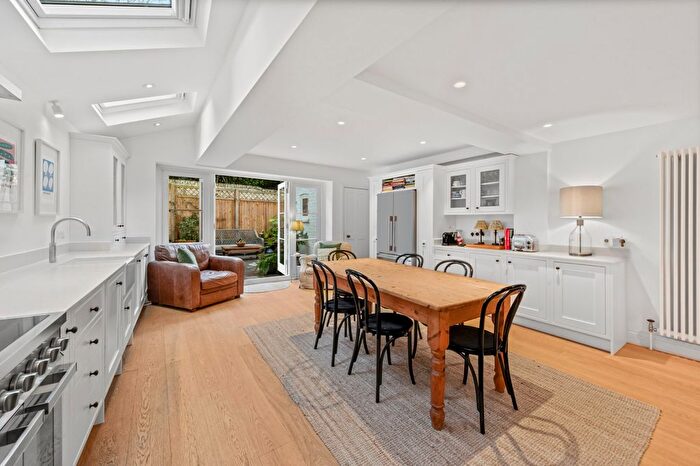 5 Bedroom Terraced House For Sale In Onslow Avenue, Richmond, TW10