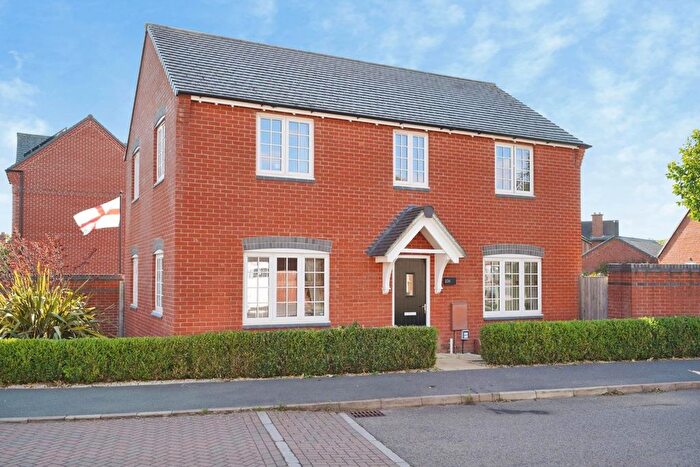 4 Bedroom Detached House For Sale In Mill Hill Wood Way, Ibstock, Leicestershire, LE67