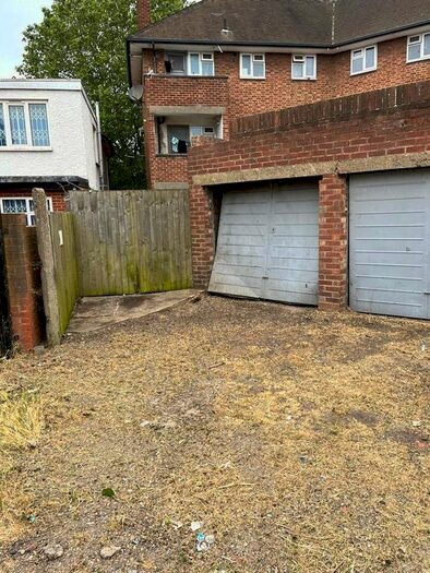 Garage / Parking To Rent In Carlyon Mansions, Ealing Road, Wembley, HA0