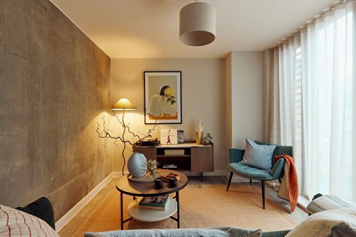 2 Bedroom Apartment To Rent In Flat, Gramercy Tower, Curran Road, Cardiff(City), CF10