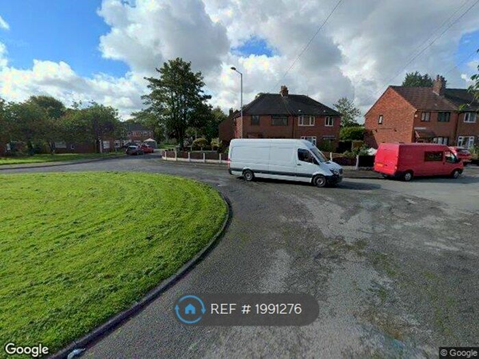 3 Bedroom Semi-Detached House To Rent In Derwent Road, Bolton, BL4