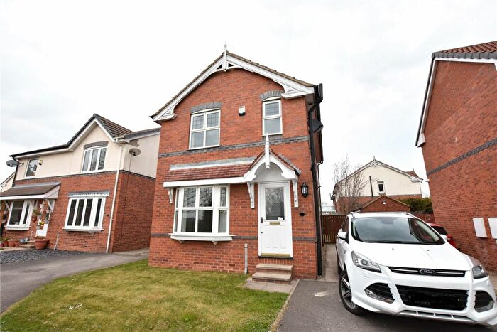 3 Bedroom Detached House To Rent In Thirsk Grove, Heritage Village, Leeds, LS10